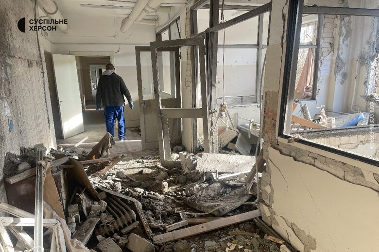 Consequences of shelling of the children’s regional hospital in Kherson 01
