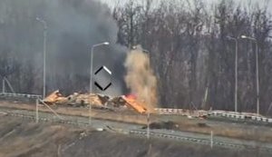 Ukrainian soldiers destroyed two terrorists near Yasynuvata. VIDEO