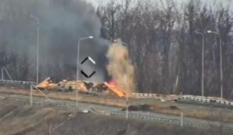 Ukrainian soldiers destroyed two terrorists near Yasynuvata. VIDEO