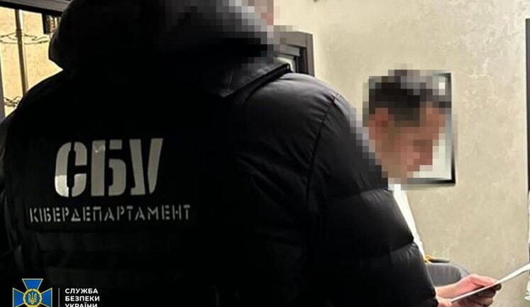 Бюджет втратив 24 млн грн на закупівлі комп’ютерів: СБУ повідомила про підозру ексзаступнику міністра соцполітики. ФОТОрепортаж
