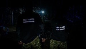 Двоих украинцев задержали в Польше за содействие незаконным мигрантам из Беларуси