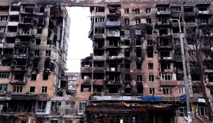 Окупанти дозволили російським військовим заселятися у відібрані в українців квартири в Маріуполі