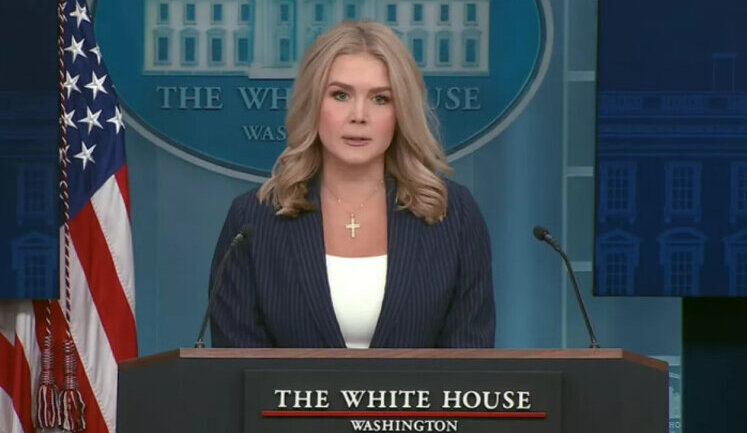 Білий дім про повернення Статуї Свободи: Завдяки США французи зараз не розмовляють німецькою