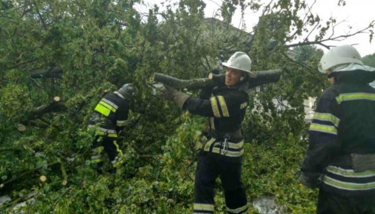 Over 50 towns and villages in Ukraine without electricity due to bad weather