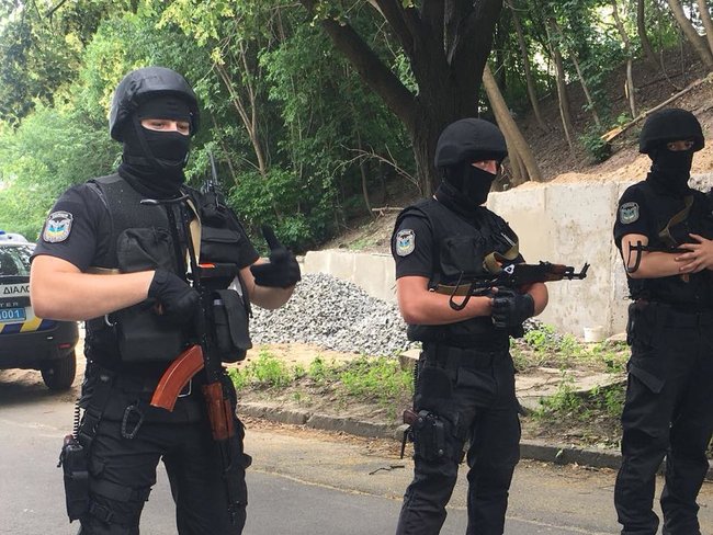 Police hold drills in Kyiv, ask residents to remain calm and be receptive to temporary inconveniences 05