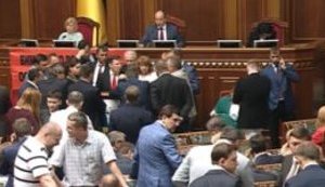 Рада приняла за основу и в целом президентский законопроект о судоустройстве и статусе судей. ВИДЕО