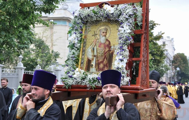 Онуфрий, Новинский, Бойко и веряне: как УПЦ МП крестный ход проводил 45