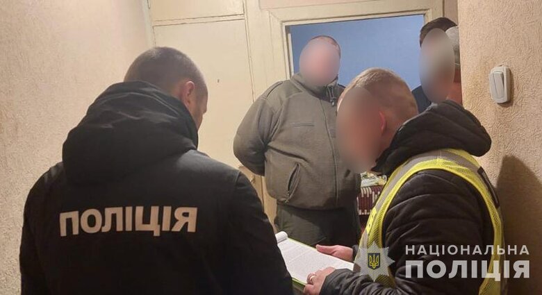 Банду, що займалася вимаганням, викрили на Житомирщині. На чолі був кримінальний авторитет 03