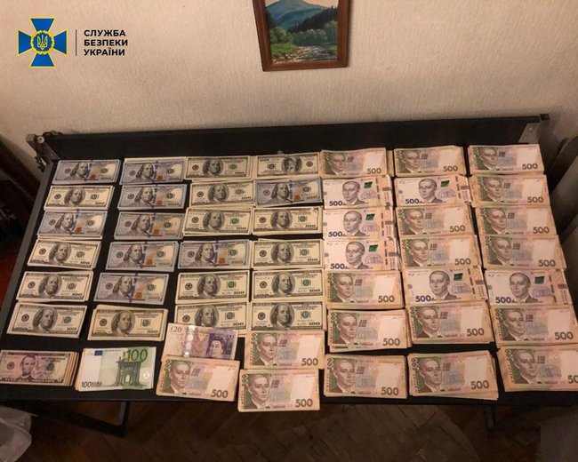 Затримано шістьох учасників угруповання, яке налагодило контрабанду наркотиків із країн Латинської Америки і Європи та їхній збут на Київщині, - СБУ 06