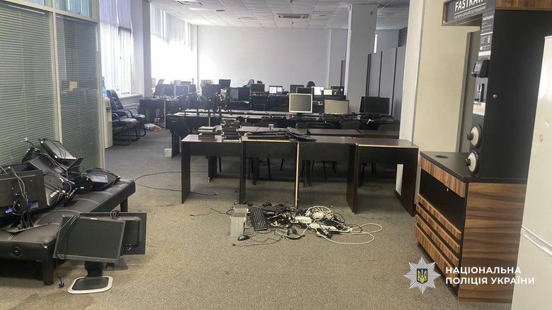 Припинено роботу 94 шахрайських кол-центрів