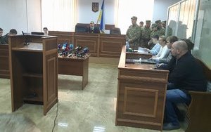 Savchenko trial: MP Melnychuk willing to stand surety for suspect, prosecutor requests pretrial custody extension. PHOTOS