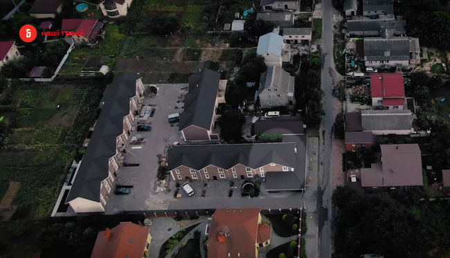 Мати слуги народу Клочка за час роботи сина в Раді придбала нерухомості на 14,5 млн грн, - ЗМІ 02 Мати слуги народу Клочка за час роботи сина в Раді придбала нерухомості на 14,5 млн грн, - ЗМІ 02