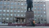 "Смерть донецким оккупантам": в Измаиле расписали памятник Ленину. ФОТО