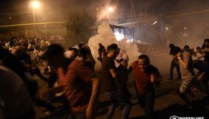 Оппозиция призвала к тотальным забастовкам в Армении