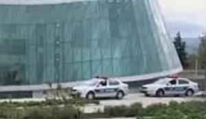 Чем "менты" Украины и России отличаются от полиции Грузии? Социальная реклама. ВИДЕО.