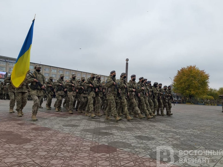У Сєверодонецьку вперше відбувся військовий парад 02
