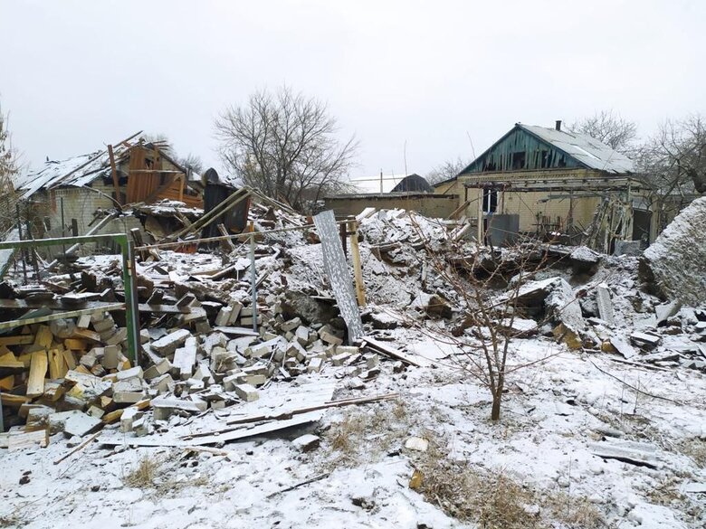 Враг применил Смерчи с осколочно-фугасной боевой частью по Кураховской громаде, жилые кварталы Авдеевки обстреляны из артиллерии, - ОВА 01