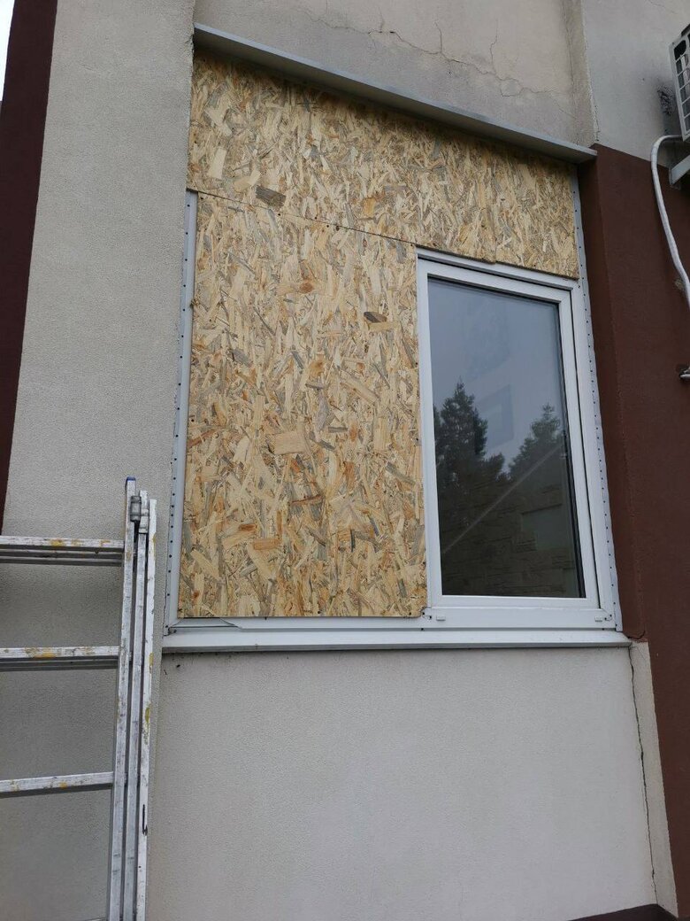 Consequences of rocket attack on residential complex in Zaporizhzhia 09