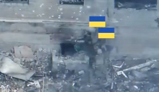 Відмовилися здатися: бійці "Карпатської Січі" підірвали мінами ТМ-62 секцію багатоповерхівки з окупантами у Костянтинівці. ВIДЕО