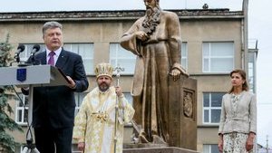 Империи рано или поздно разваливаются, а сила человеческого духа будет жить вечно, - Порошенко на открытии памятника Шептицкому во Львове. ФОТО