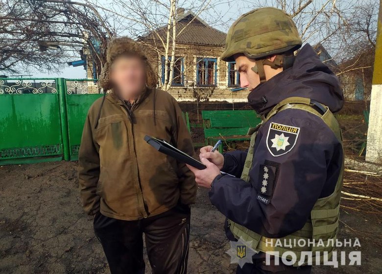 В результате российского минометного обстрела Старогнатовки тяжело ранен солдат ВСУ. Документируются последствия терактов в 20 населенных пунктах в Донбассе, - Нацполиция 01