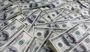 Рекордні інтервенції Нацбанку: за тиждень регулятор витратив понад $1,3 млрд на підтримку гривні