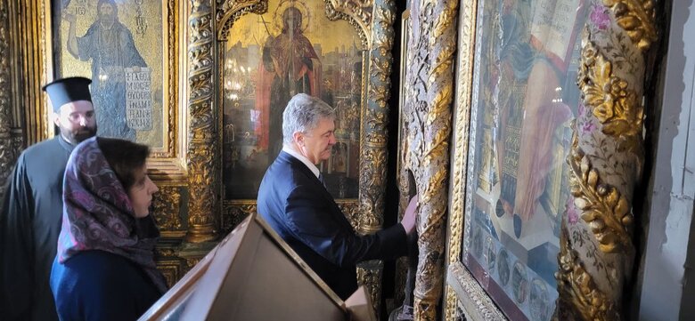 У четверту річницю Томосу Вселенський Патріарх Варфоломій запросив Порошенка на Фанар 04