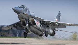 США не будут передавать боевые самолеты Украине, - посол США в НАТО Смит