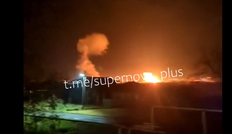 Дроны атаковали железную дорогу возле воинских частей в Ростовской области. ВИДЕО