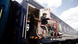 "Укрзалізниця" презентувала перший безбар’єрний вагон для пасажирів на кріслах колісних