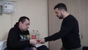 Зеленський відвідав госпіталь на Полтавщині та вручив нагороди пораненим воїнам. ВIДЕО