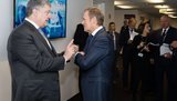 Президент Європейської народної партії Доль занепокоєний переслідуванням українських банкірів і Порошенка