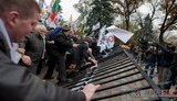 ПР: "Рано или поздно украинцы поднимутся и все заберут"