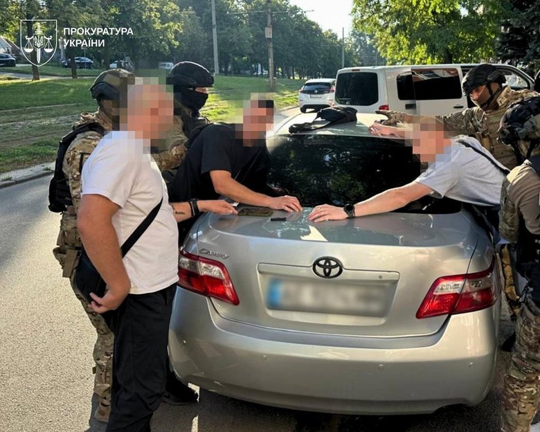 нападение на волонтера