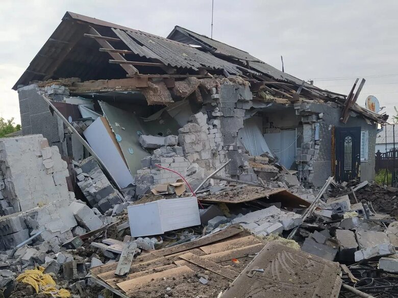 Обстріли Донеччини 17 травня: зруйнований будинок