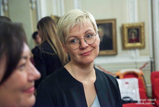 Слуга народу Тетяна Циба: Нині в Україні - колосальний розгул демократії. Безпрецедентно величезна кількість вкидань в український інформаційний простір 03