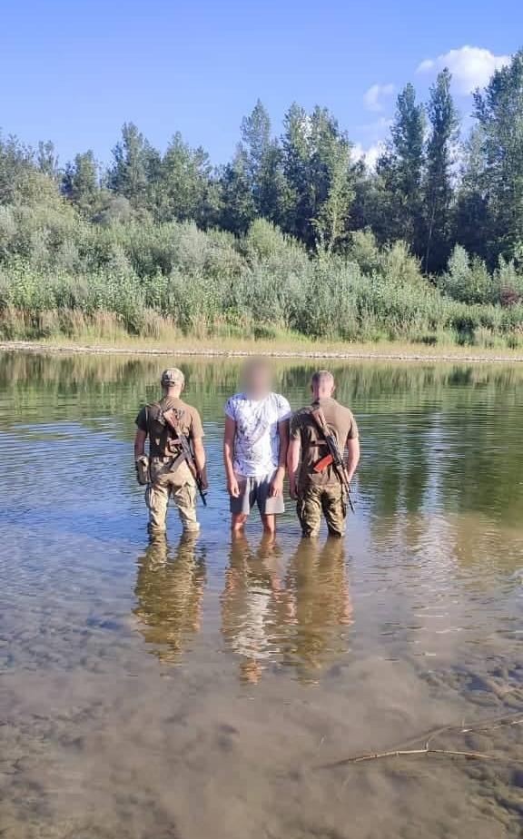 На Закарпатті за добу затримали 20 чоловіків при спробі незаконно перетнути кордон, - Держприкодонслужба 03