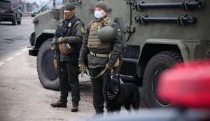 Національна гвардія взяла під посилену охорону Київську ГЕС. ФОТОрепортаж