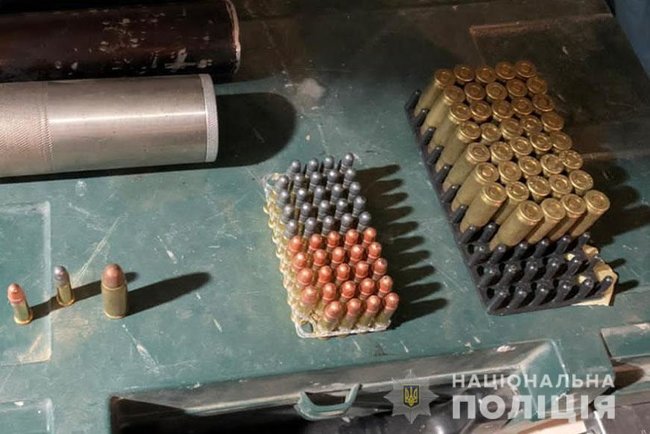 Семеро колишніх зеків організували продаж наркотиків на Дніпропетровщині, - поліція 05