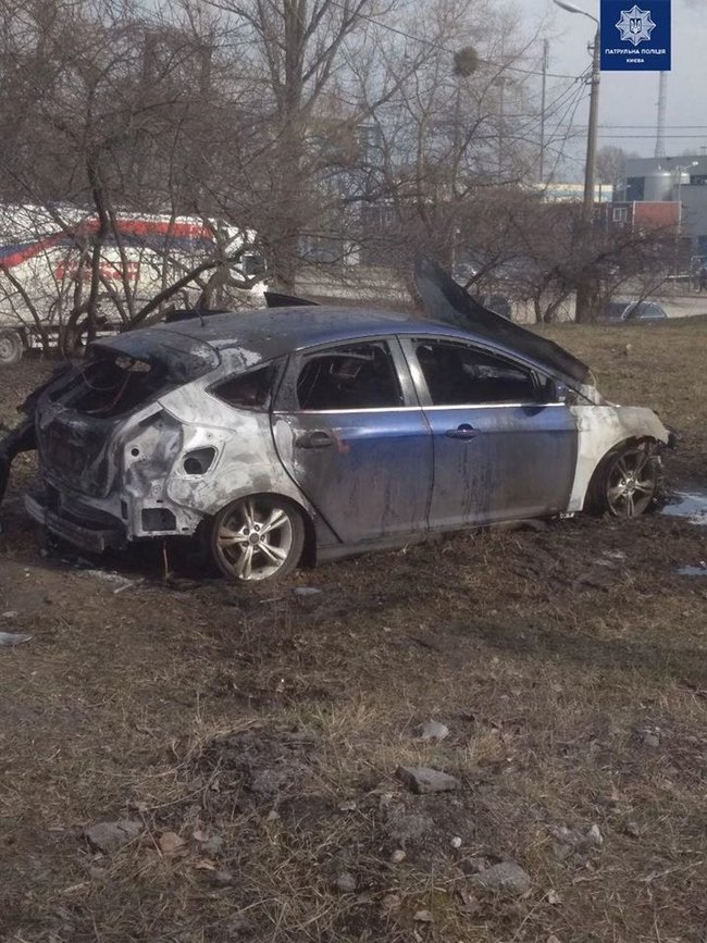 Герою паркування в Києві спалили автомобіль 01