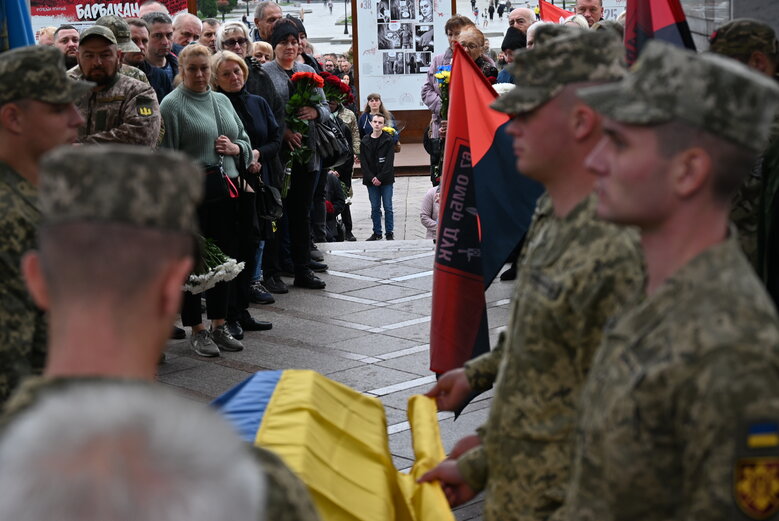 У Києві попрощалися з командиром роти стрілецького батальйону Олександром Пастухом (Добрим), який загинув у бою проти рашистів на Луганщині 09