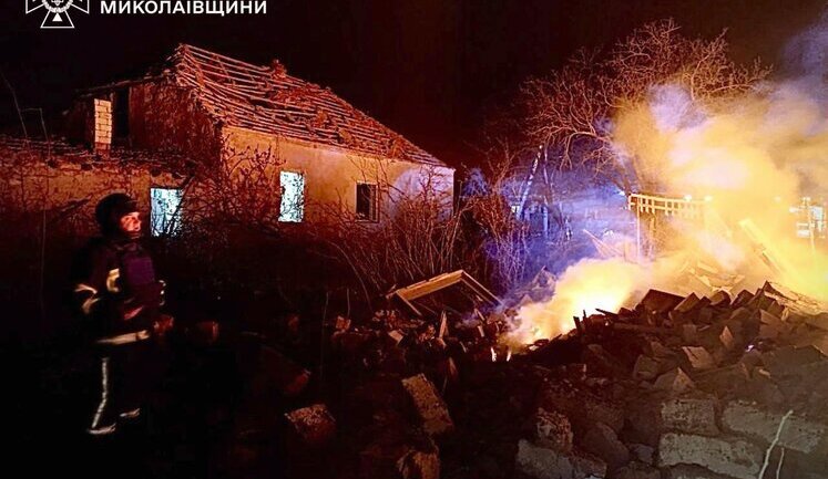 Последствия дроновой атаки РФ на Николаев. ФОТОрепортаж