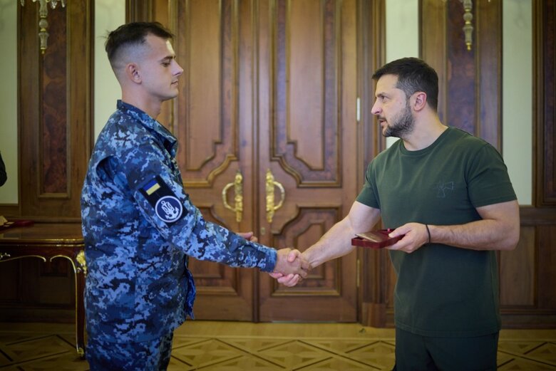 Russia will not win battle for Black Sea, our operations are reaching more and more distant borders, - Zelenskyy 08