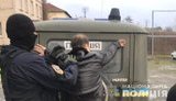 Поліцейські затримали на Херсонщині розшукуваного Інтерполом злодія в законі з РФ. ФОТОрепортаж