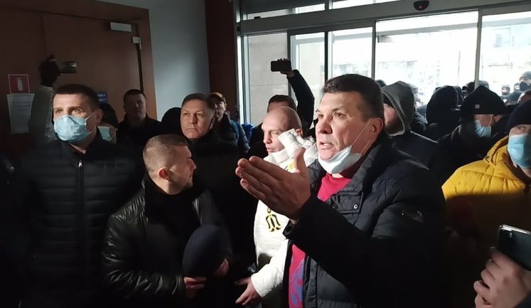 14 региональных федераций не признают избрание скандального Продивуса президентом Федерации бокса Украины. Они проведут новые выборы. ВИДЕО+ФОТОрепортаж