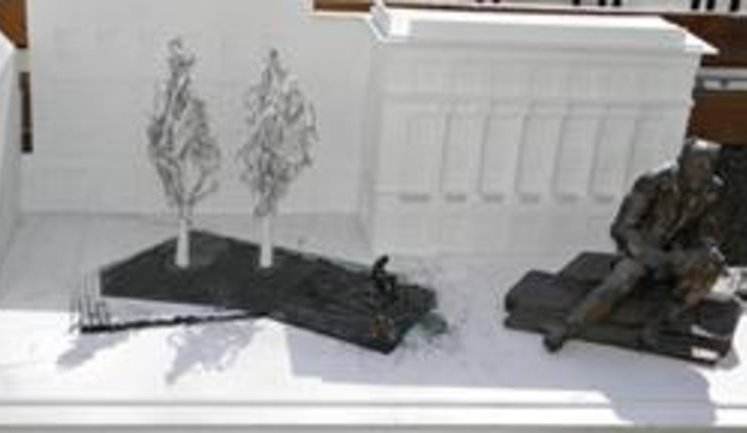 В Одессе откроют памятник любимому писателю Януковича. ФОТОрепортаж