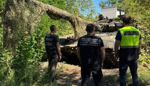 Два трофейных танка обнаружили полицейские в Донецкой области и передали их ВСУ. ФОТОрепортаж