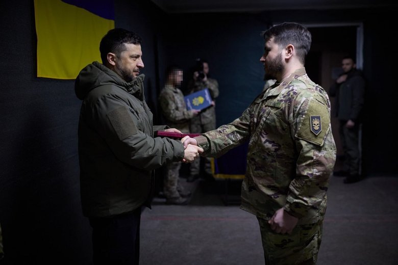 Зеленський нагородив воїнів 12 бригади спеціального призначення Азов
