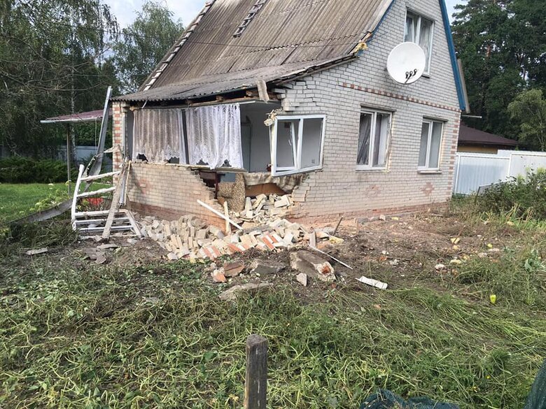 За сутки рашисты выпустили около 200 мин и снарядов по территории Сумщины, - ОВА 02 За сутки рашисты выпустили около 200 мин и снарядов по территории Сумщины, - ОВА 02