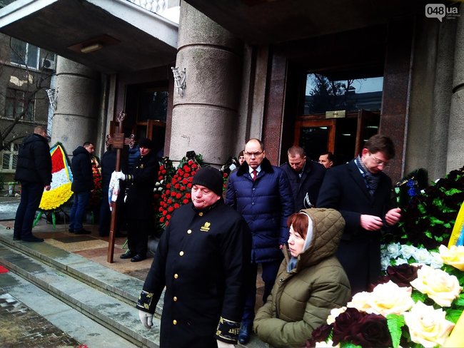 С погибшим в перестрелке полицейским Сергеем Пригариным простились в Одессе 12